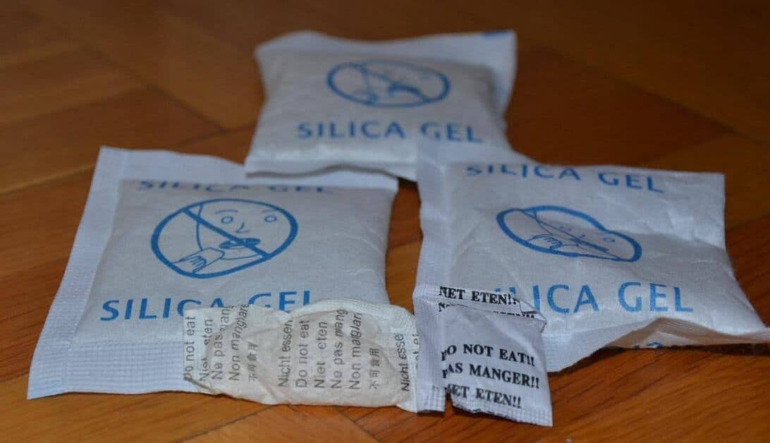 Some clever Ways to Use Silica Gel Packs