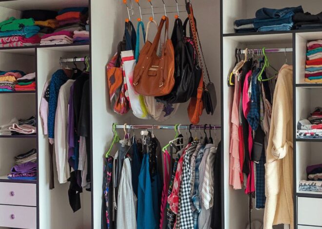 Simple and Handy Tips to keep your wardrobe Smelling Fresh